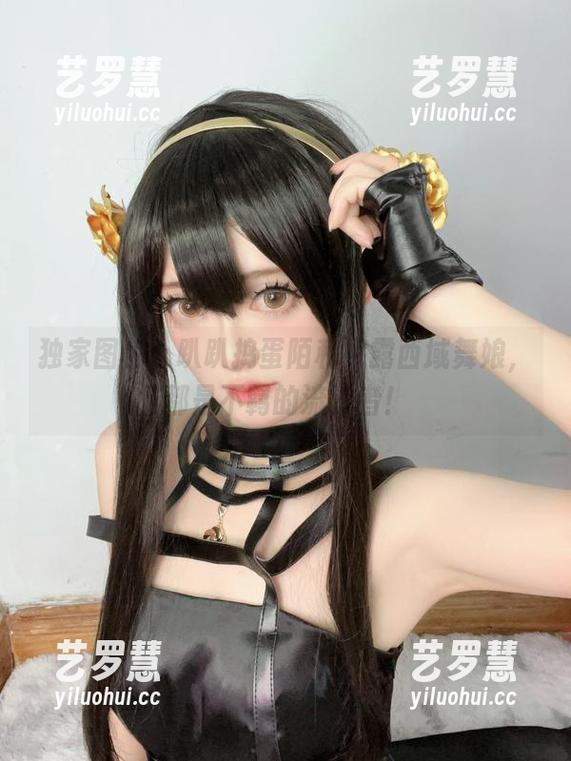 趴趴捣蛋陌 独家图包!趴趴捣蛋陌和妮露西域舞娘,都是不羁的流浪者!