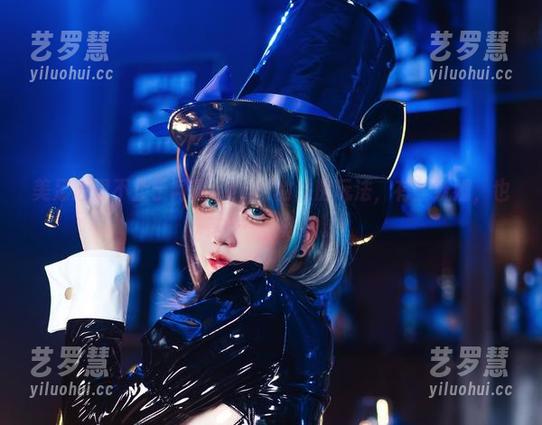 阿薰kaOri 美足心思不止于阿薰kaOri的私房玩法,有些妩媚,也有些……想象。