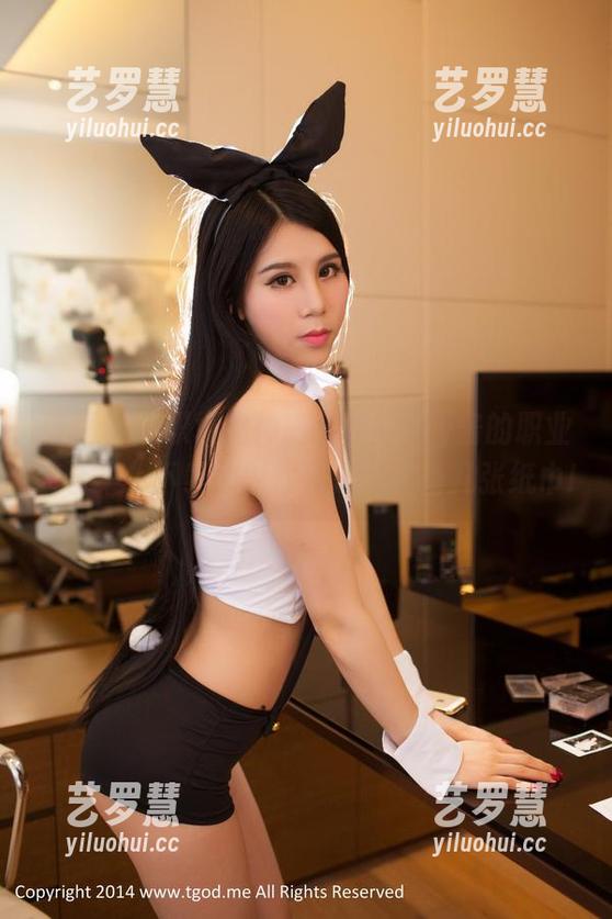 青豆客-施忆佳Kitty酱 青豆客 - 职场女神施忆佳Kitty酱的职业装合集,下载的时候别忘了多备几张纸巾!